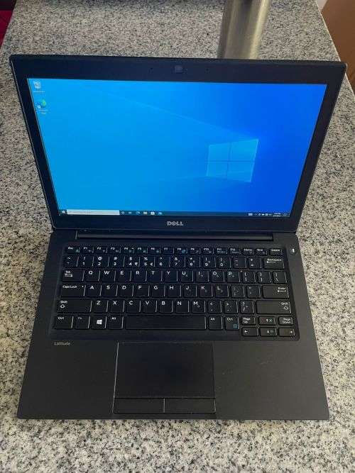 DELL LATITUDE 7280 CORE i7 7th GEN 8GB RAM 256GB SSD MINT CONDITION