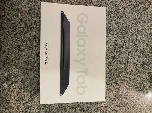 Samsung Galaxy Tab S7 FE 5G 128GB - Mystic Black New Sealed With Keyboard and S Pen