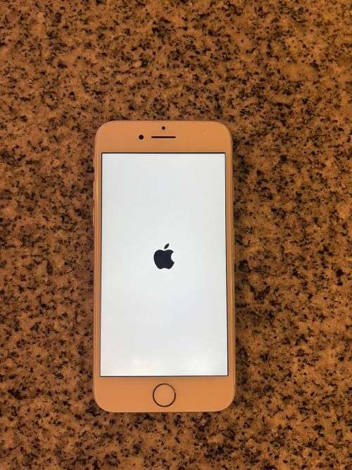 Apple iPhone 7 32GB 81% batt health.