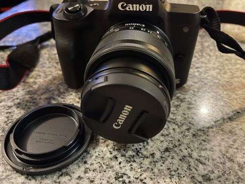 Canon EOS M50 model [ PC2328 ]  + 15-45mm  Mirrorless Camera Kit Mint Condition