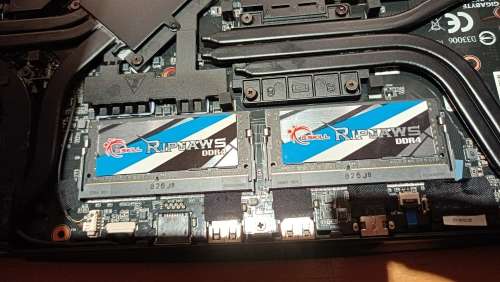 AORUS X5 V8 8th Gen Intel Core i7-8850H 4.3GHz, Nvidia GTX1070 8Gb VRAM, 15.6 1920x1080 144Hz G-SYNC