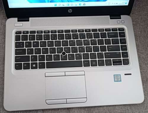 HP EliteBook 840 G3, Intel i5-63U@2.5GHz, 12GB RAM, 256GB SSD, 5000GB HDD