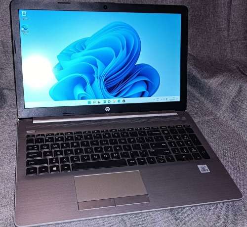 HP 250 G7 Laptop - 10th Gen Intel Core i3-1005G1, 8Gb memory 256Gb Samsung SSD