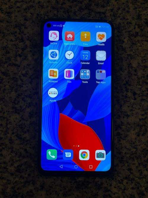 HUAWEI NOVA 5T 8GB RAM 128GB DUAL SIM MINT CONDITION
