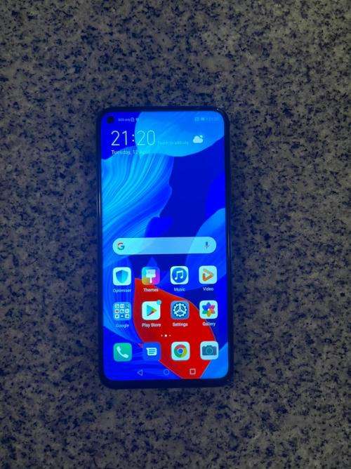 HUAWEI NOVA 5T 8GB RAM 128GB DUAL SIM MINT CONDITION
