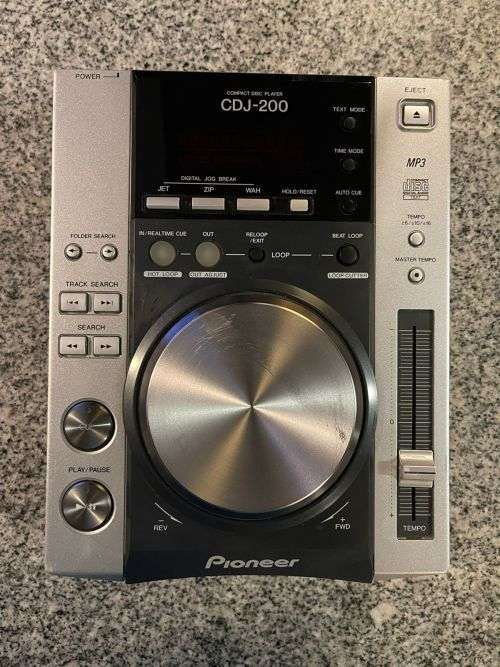 CDJ-200 Digital CD deck with effects