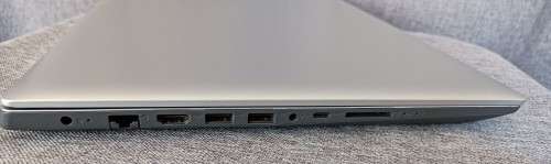 Lenovo IdeaPad 320, Intel 8th Gen i5-8250U@1.6GHz, AMD Radeon 530 Graphics, FHD display, 500GB SSD