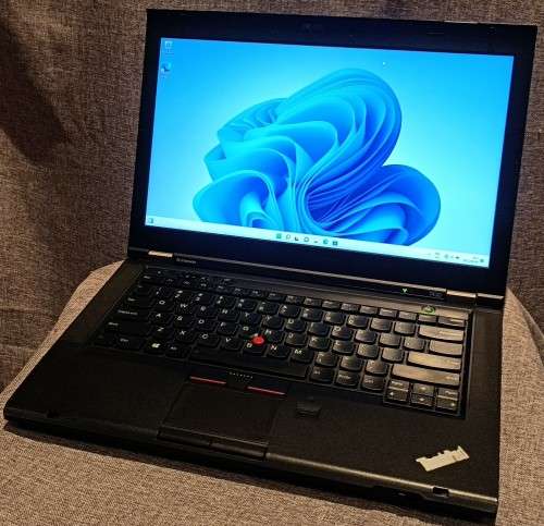 Lenovo ThinkPad T430, Intel i7-3520M@2.9GHz, 8GB Memory, Nividia NVS5400M GPU, 64GB SSD, 500GB HDD