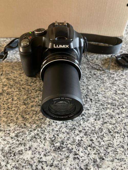 Panasonic LUMIX DMC-FZ70 16.1 MP Digital Camera with 60x Optical Image Stabilized Zoom.