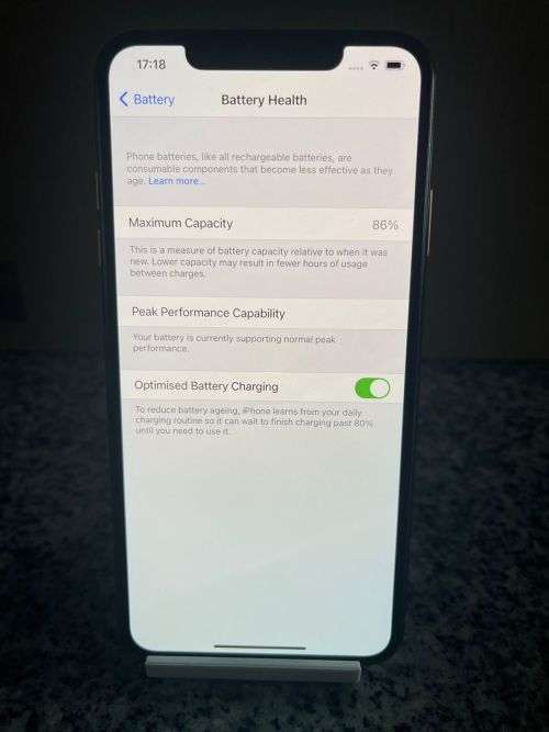 i PHONE XS MAX GOLD  64GB BATT HEALTH 86% MINT CONDITION