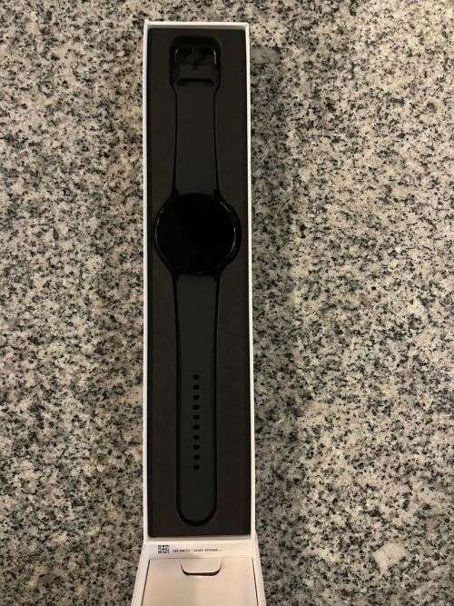 SAMSUNG GALAXY WATCH 4 44MM R875F LTE ,GPS , BLUETOOTH ,WIFI MINT CONDITION