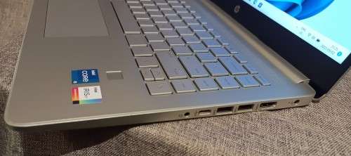 HP 14s-dq2xxx, 11th Gen Core i5-1135G7@2.4GHz, 14` FHD LED Display, 16GB RAM. 512GB Samsung NVMe SSD