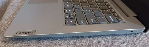 Lenovo IdeaPad Slim 1-14AST-05, AMD A4-9120e, Radeon R3 graphics, 4Gb RAM, 64Gb SSD, 14` HD Display