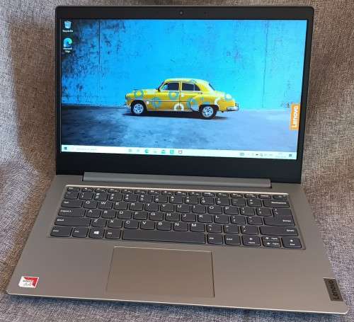 Lenovo IdeaPad Slim 1-14AST-05, AMD A4-9120e, Radeon R3 graphics, 4Gb RAM, 64Gb SSD, 14` HD Display