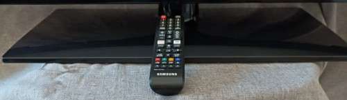 Samsung LED 40 ` Television UA40F5000AR 101.6cm (40) F5000 USB Movie Full HD LED TV Please Read