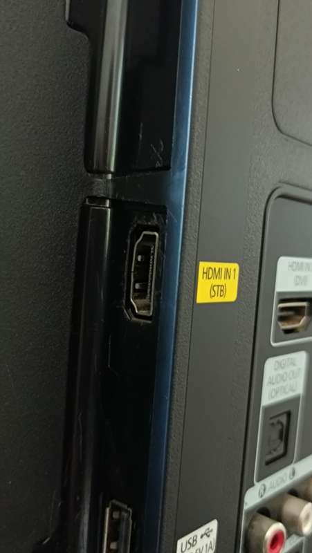 Samsung LED 40 ` Television UA40F5000AR 101.6cm (40) F5000 USB Movie Full HD LED TV Please Read
