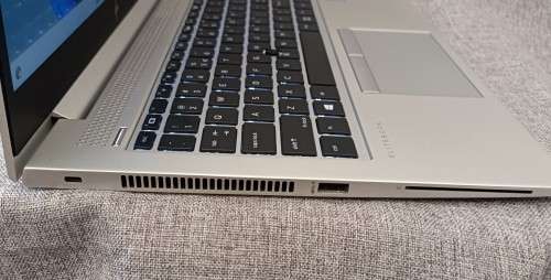 HP EliteBook 840 G5, 7th Gen Intel i7-7500U@2.7GHz, 16GB RAM, 512GB NVMe SSD, 14` FHD LED Display
