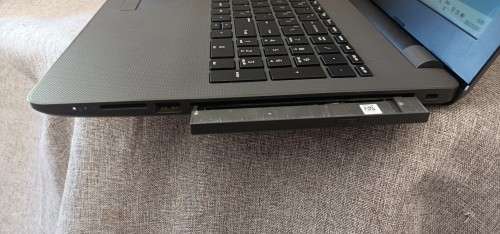 HP 255 G6 AMD E2-9000 15.6` Notebook, AMD E2-9000e Radeon R2@1.5GHz, 8GB RAM, 240GB SSD, Win 11