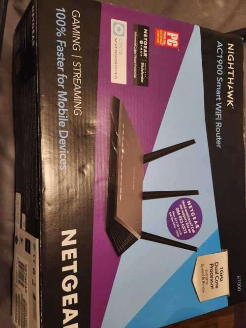 R7000  Nighthawk AC1900 Smart WiFi Dual Band Gigabit Router Mint As New
