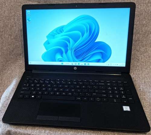 HP 15-da0xxx, 8th Gen i3-8130U@2.2GHz, 8GB RAM, 256GB NVMe SSD, 500GB HDD, 15.6` HD Display, Win 11