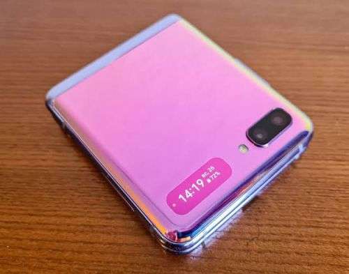 SAMSUNG Z FLIP SM-F700F/DS 8GB RAM 256GB MEMORY  MINT CONDITION