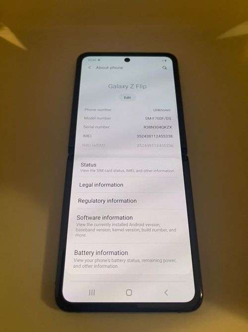SAMSUNG Z FLIP SM-F700F/DS 8GB RAM 256GB MEMORY  MINT CONDITION