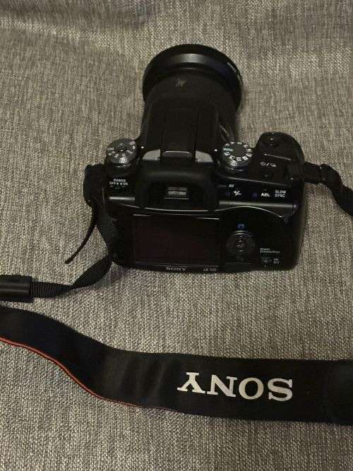 Sony Alpha A100 10.2MP Digital SLR Camera With 2 Lenses