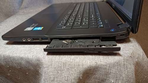 Gigabyte Q2756N,  17.3` FHD Display, Intel Core i7-4710MQ@2.5 GHz,16GB RAM, NVIDIA 840M, new battery