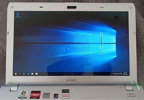 Sony VAIO Y Series 11.6-inch Notebook, AMD E-350 APU, 4GB RAM, 500GB HDD, Windows 10