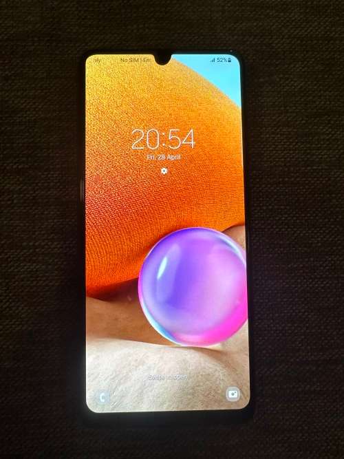 SAMSUNG A32 SINGLE SIM 4GB RAM 128GB MEMORY.