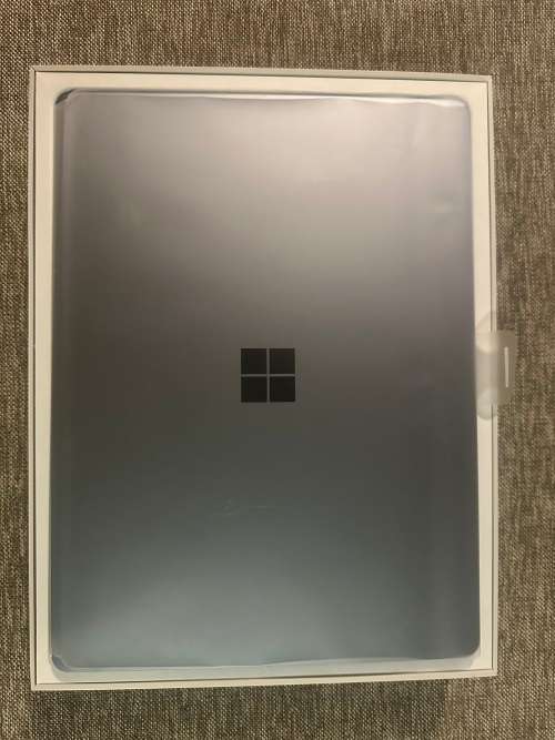 MICROSOFT SURFACE TOUCH  LAPTOP GO 10TH GEN i5 128GB SSD MINT