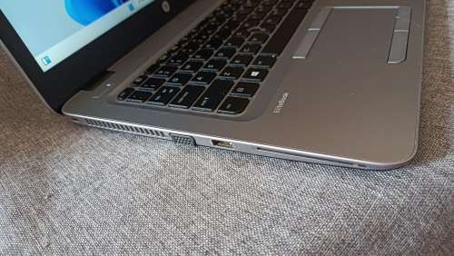 HP EliteBook 840G3, 14` WQHD 2K Display, intel i7-6500U@2.5GHz, 8GB RAM, 256GB m.2 SSD, Windows 11
