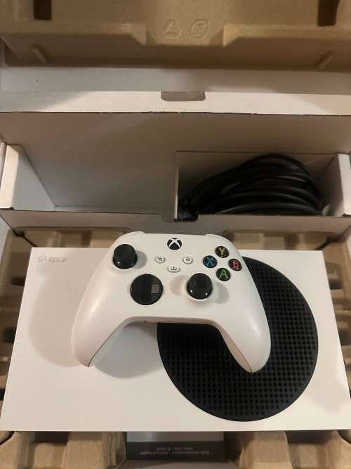 X BOX ONE SERIES S DIGITAL  512GB SSD MINT AS NEW