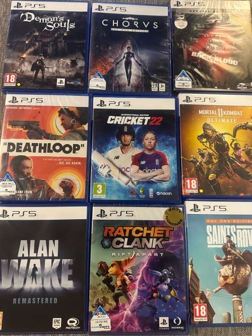 SONY PLAYSTATION 5 DISC VERSION  825GB MINT AS NEW WITH 10 NEW GAMES & 1 CONTROLLER