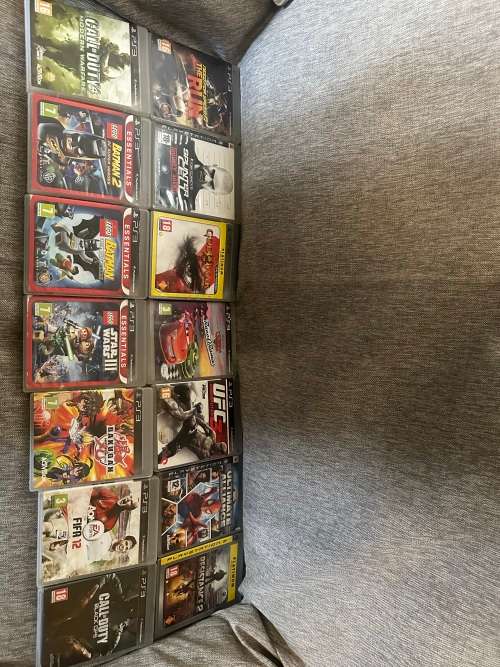 PLAYSTATION 3 SONY 320GB WITH 28 GAMES