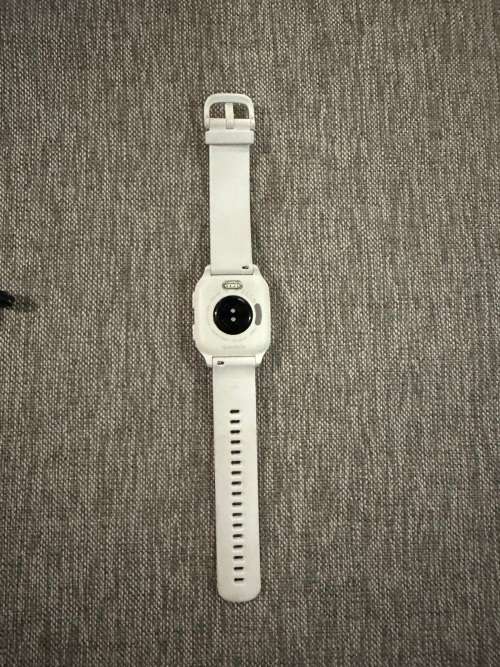 Garmin Venu Sq 2 - Cream Gold Bezel with White Case and Silicone Band Mint As New