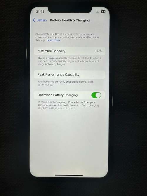 i PHONE XR 64GB MINT CONDITION  84% BATT HEALTH