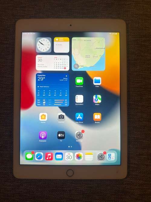 IPAD AIR 2 WIFI & 4G 64GB  A1567 MINT CONDITION