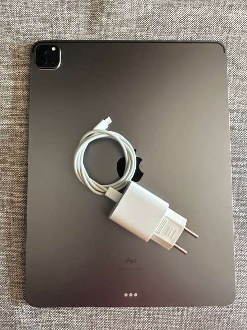 IPAD PRO 5TH GEN 128GB M1 WIFI MINT AS NEW 10/10 CONDITION NO MARK OR SCRATCH