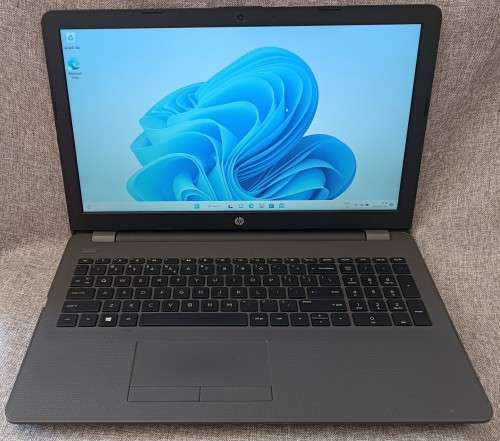 HP 255G6, AMD A6-9220 Radeon R4@2.5GHz, 16GB RAM, 256GB SSD, DVD-RW, 15` HD Display, Win11
