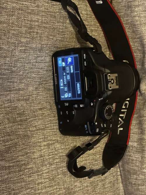 Canon 550D with 18-55mm Lens Mint Condition