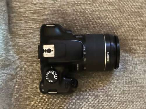 Canon EOS 400d With  18-55MM Lens