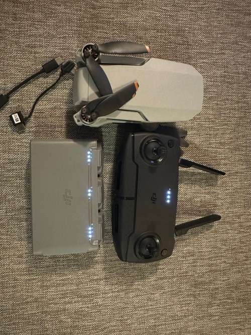 DJI MINI SE FLYMORE COMBO MINT AS NEW