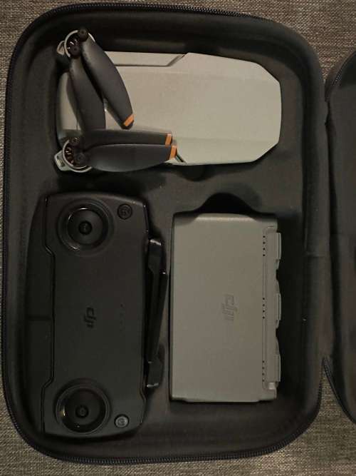 DJI MINI SE FLYMORE COMBO MINT AS NEW