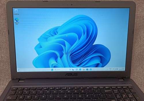 Asus Vivobook 15 X540UAR, 8th Gen i5-8250@1.6GHz, 8GB RAM, 120GB SSD, 15` HD Display, Win 11