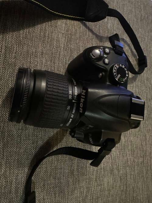 NIKON D3000 WITH 28-80MM LENS
