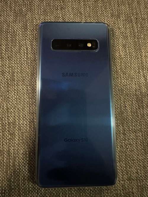 SAMSUNG S10 SINGLE SIM 8GB RAM 128 GB MEMORY MINT CONDITION