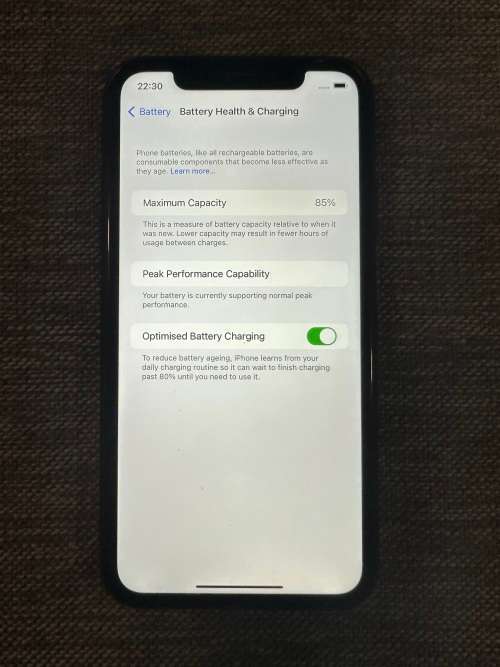 i PHONE XR 64GB MINT CONDITION  85% BATT HEALTH