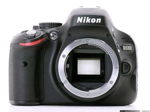 Nikon D5100 MINT CONDITION  BODY ONLY