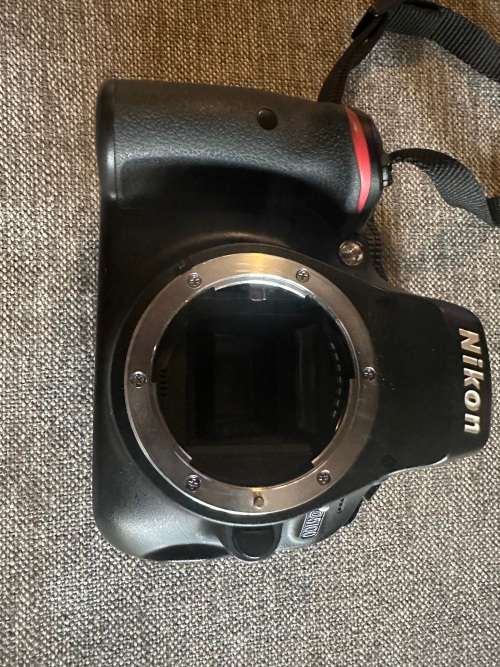 Nikon D5100 MINT CONDITION  BODY ONLY